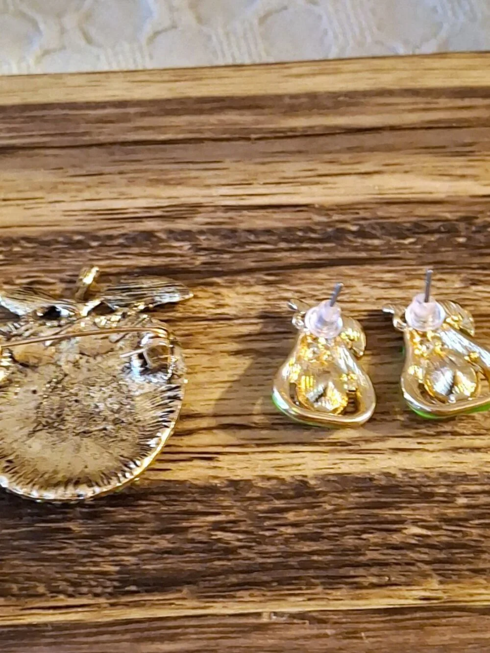 Sparkly Pave Green Apple Rhinestone Brooch and Drop Earrings NWOT